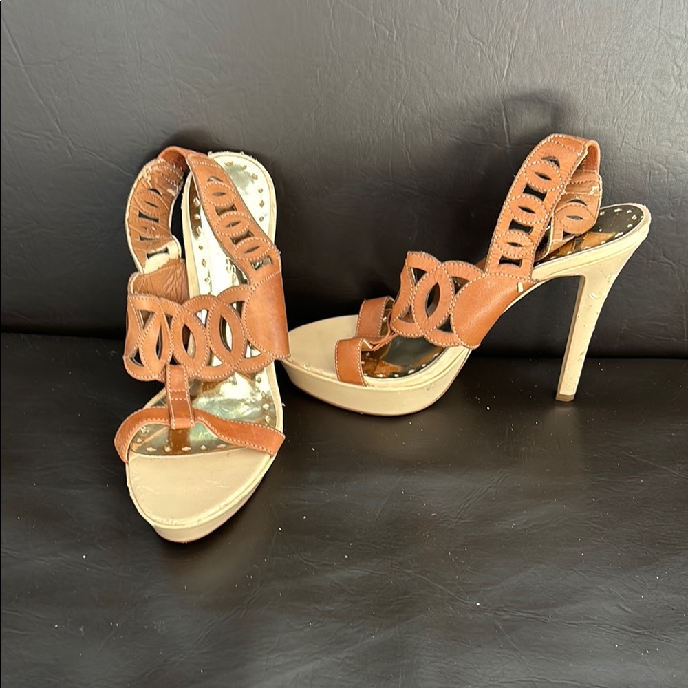 BCBgirls Chic Brown High Heel Sandals